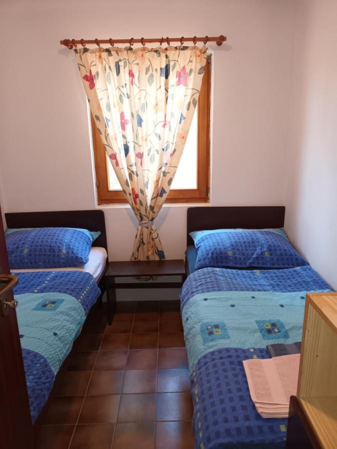 Apartmani Sikic Metajna Exterior foto