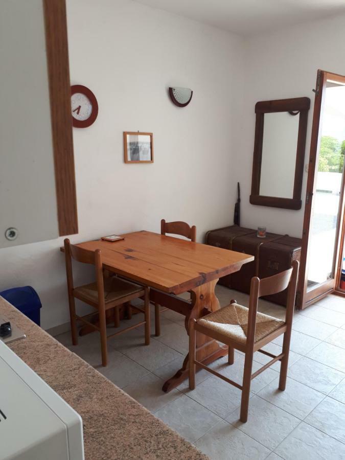 Apartmani Sikic Metajna Exterior foto